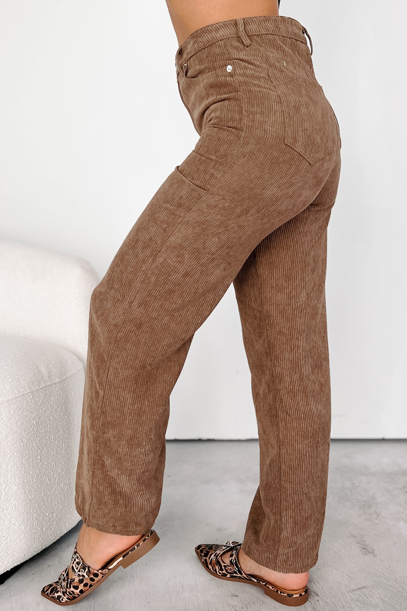 Zachary High Rise Corduroy Pants (Mocha)
